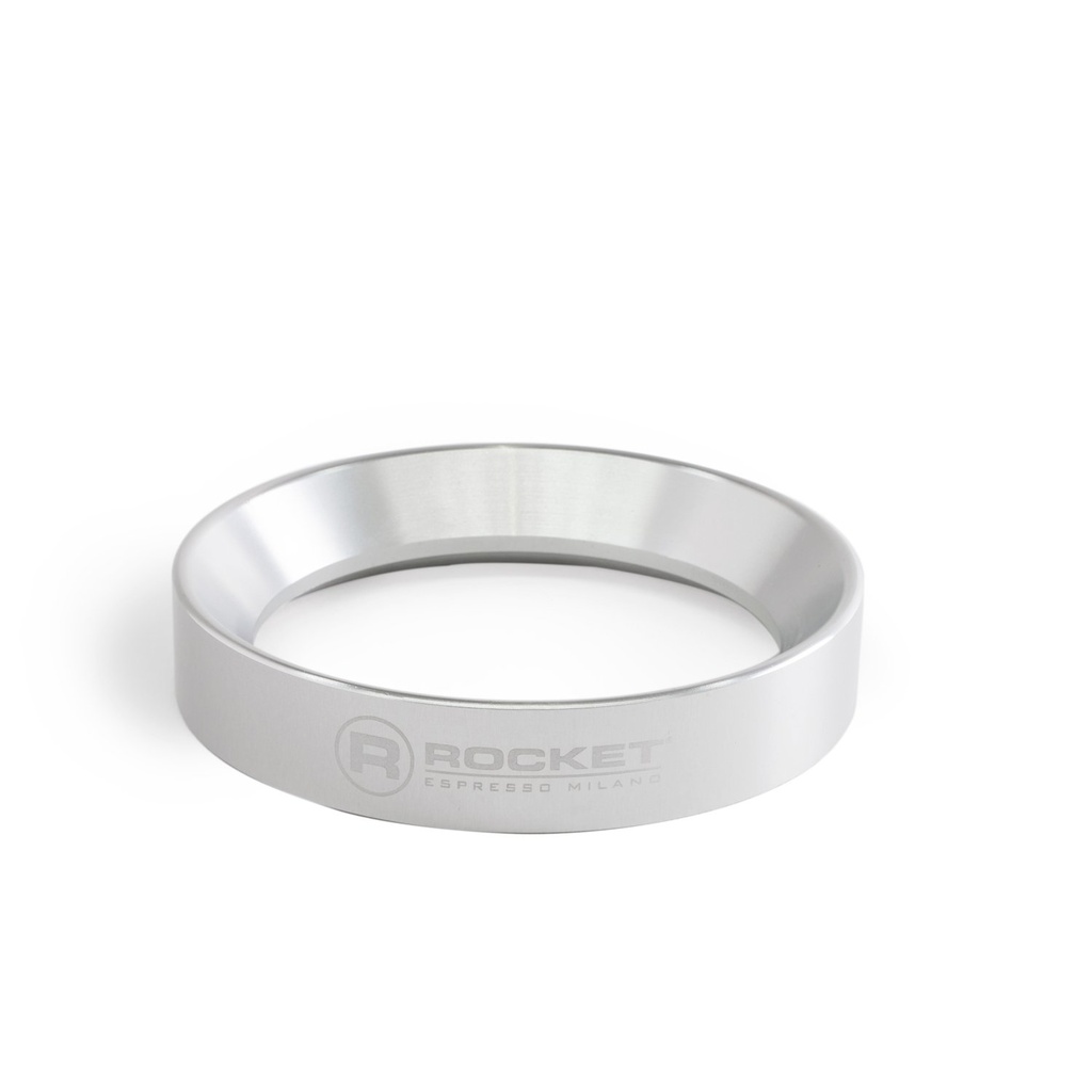 Rocket magnetic dosing funnel